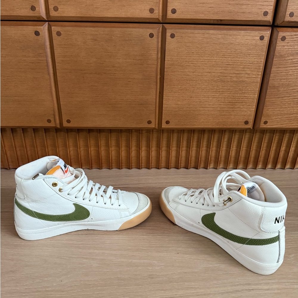 Nike Blazer Mid 77 Vintage Asparagus Snakeskin